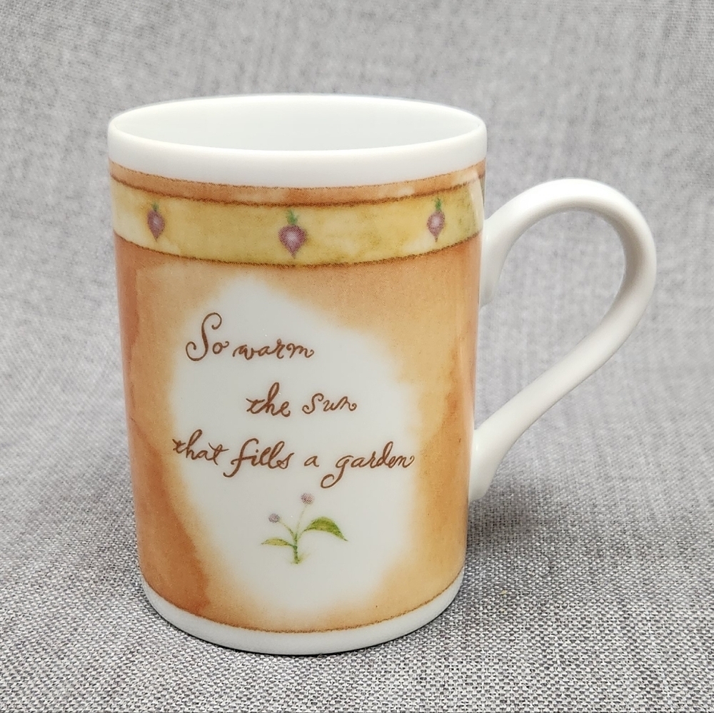 Disney Pooh's Garden. Pooh Bear Mug/ Coffee Cup Dishwasher Safe. - Picture 3 of 6